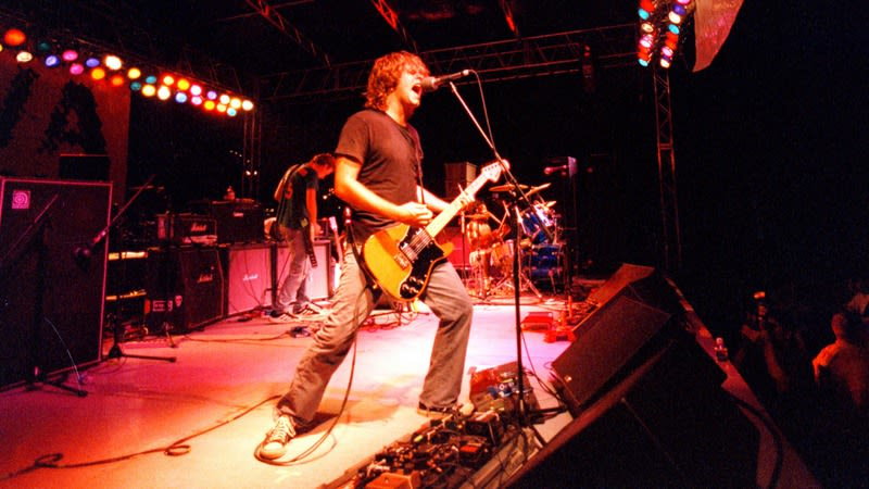 Scott Lucas of Local H performs in 1998 (Photo: Mark Peterman/WireImage/Getty Images)